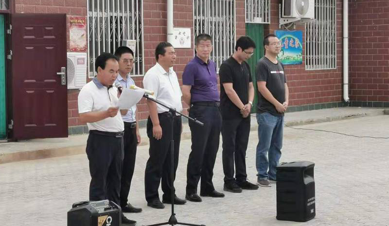 寧夏回族自治區(qū)吳忠市同心縣農(nóng)業(yè)局展會，愛麗潔農(nóng)村廁所改造產(chǎn)品備受歡迎！